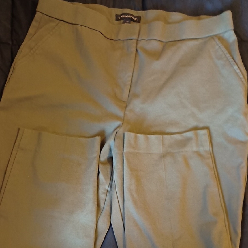 Banana Republic Sage Green Women's Trousers